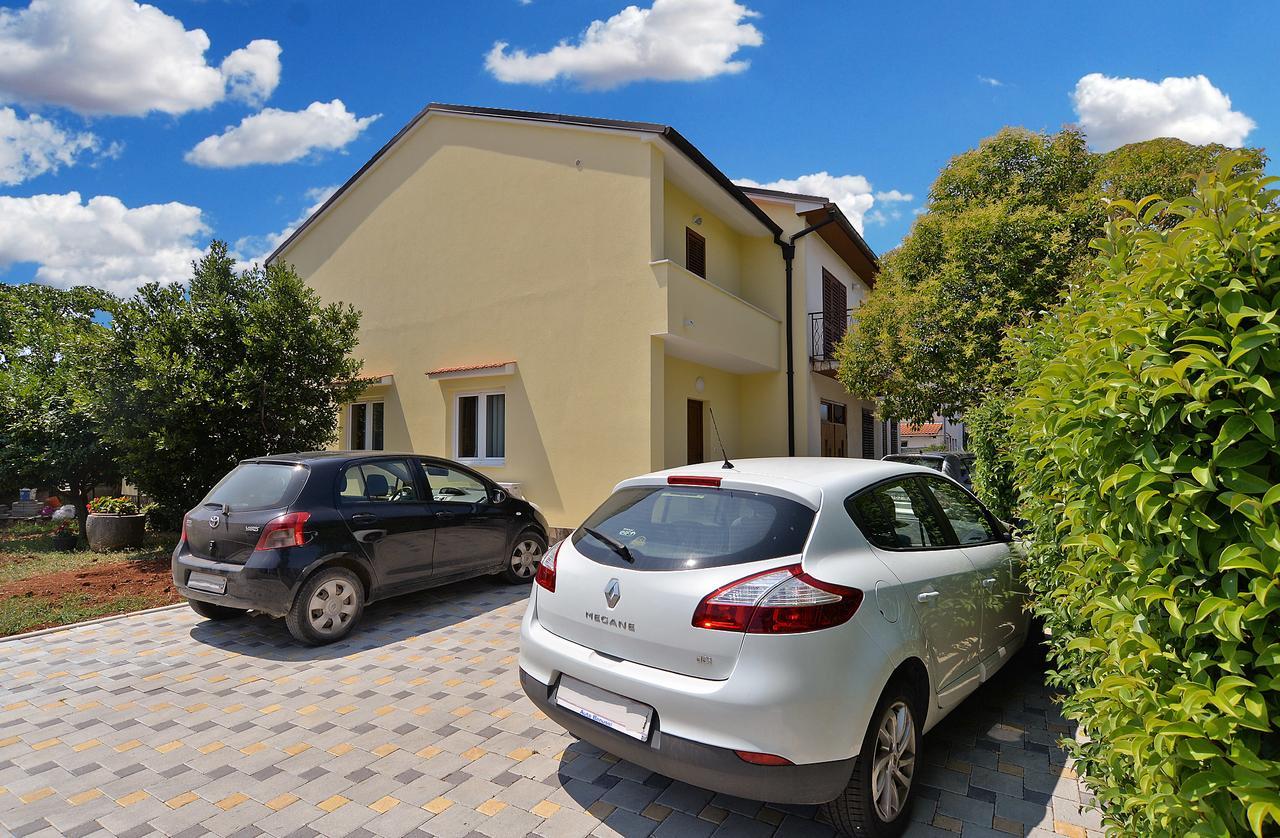 Apartments Olivera 1726 Pula Exterior foto